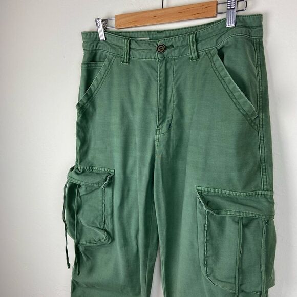 Anthropologie Pilcro Utility Cargo Pant - Army Green - Picture 3 of 8